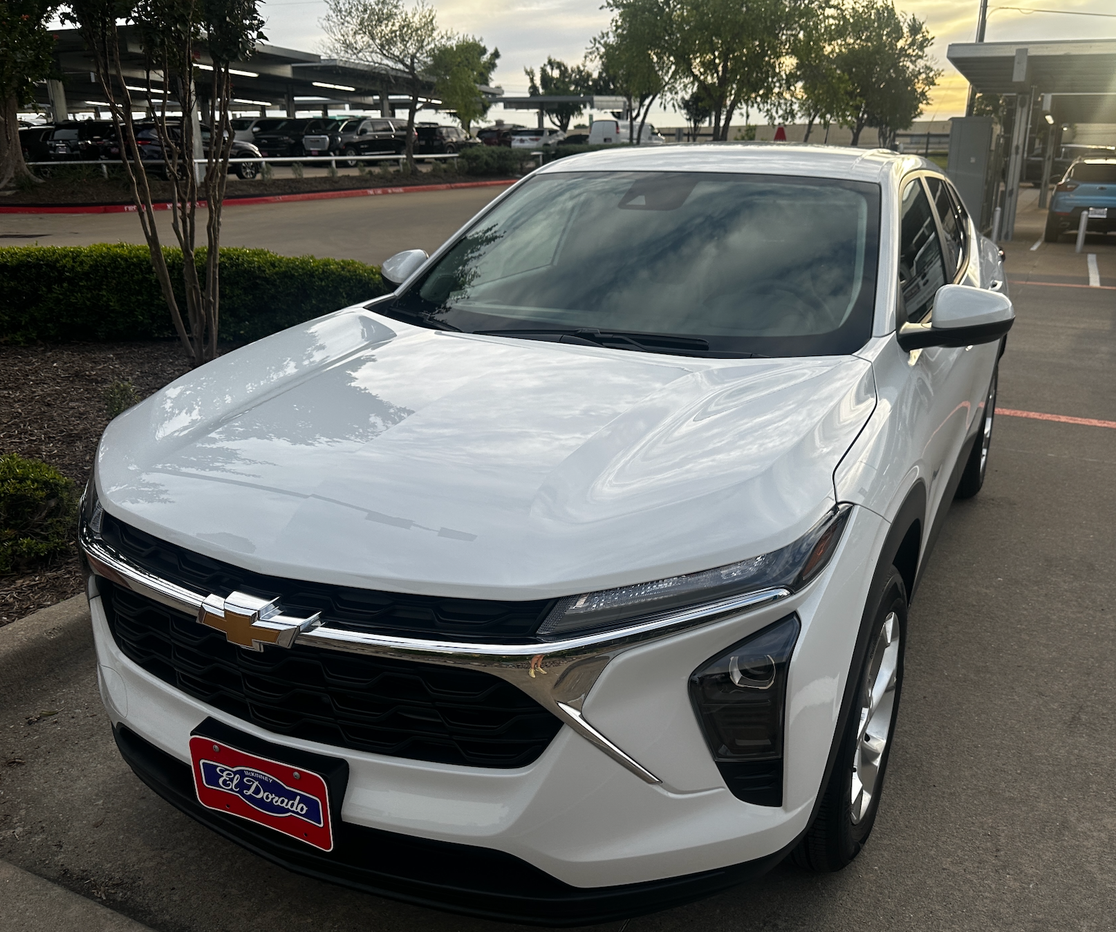2025 White Chevrolet Trax