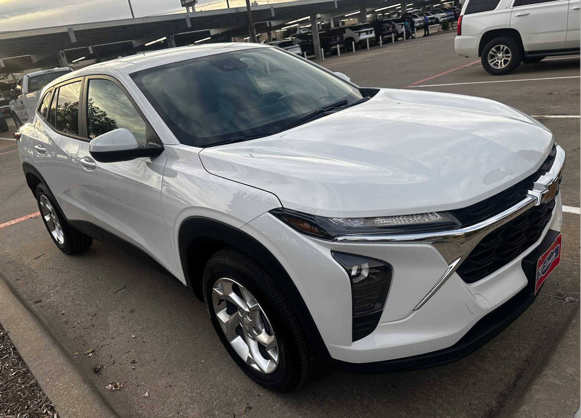 2025 White Chevrolet Trax